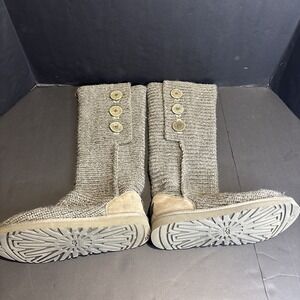 Women's UGG AUSTRALIA Gray Classic Cardy Knit Boots Size 8